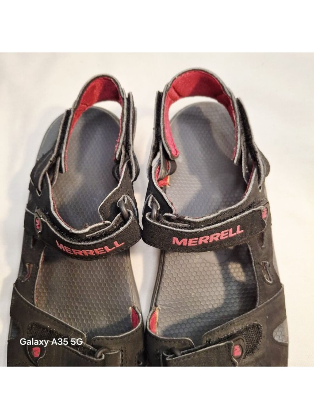 Merrell Womens Black & Red Adjustable Strap Sandals Size 8 US Comfortable Perfor - Picture 8 of 8